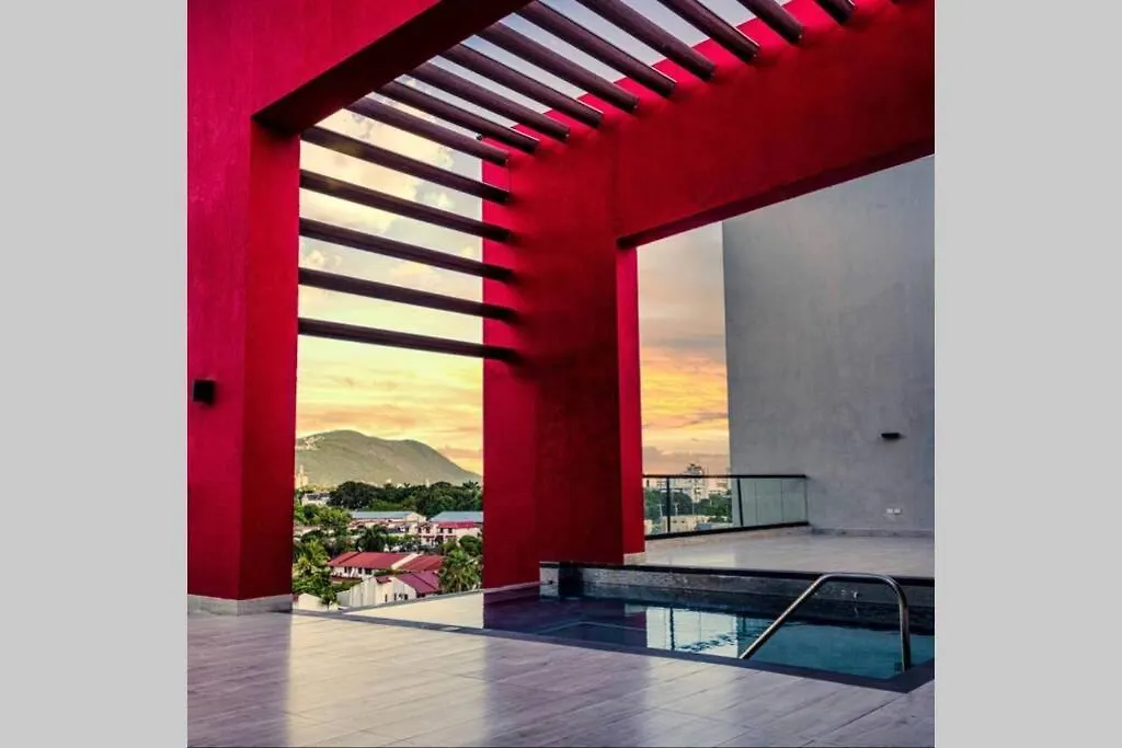 Luxury High-Rise Smart Condo At Parkhurst 1. Kingston