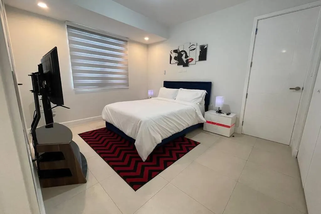 Luxury High-Rise Smart Condo At Parkhurst 1.