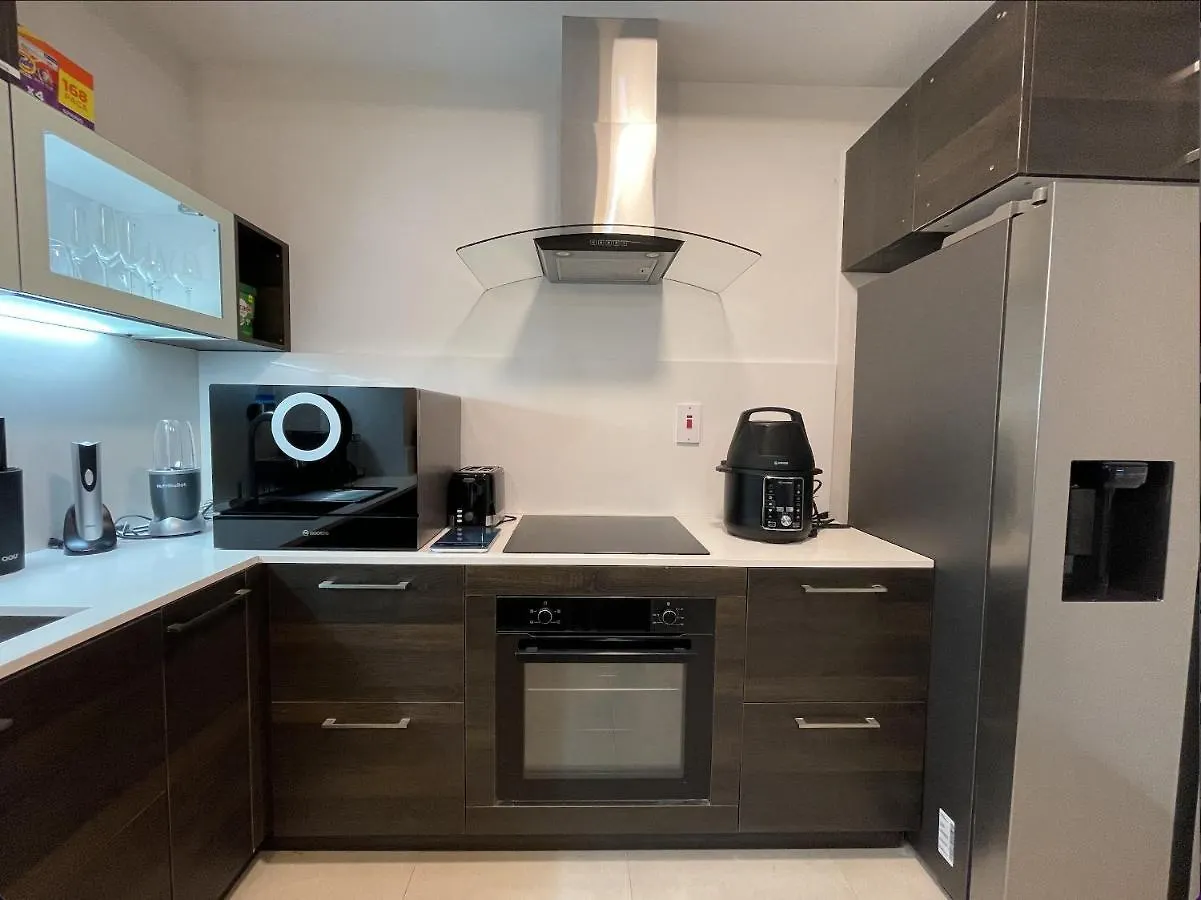 Luxury High-Rise Smart Condo At Parkhurst 1. 0*, Kingston