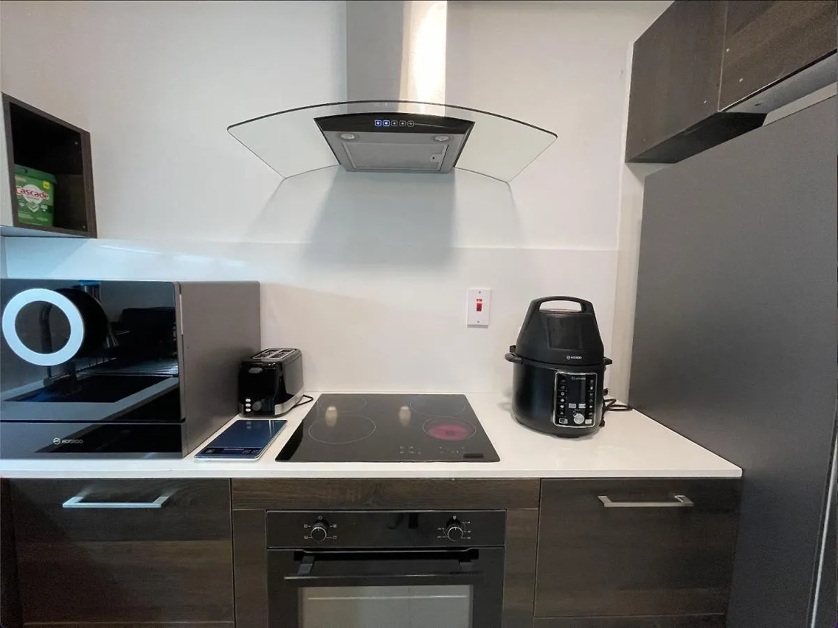 Luxury High-Rise Smart Condo At Parkhurst 1. Kingston