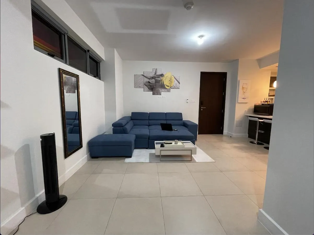 Daire Luxury High-Rise Smart Condo At Parkhurst 1.